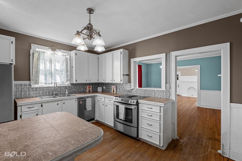 171 Archer Avenue Property Photo 14