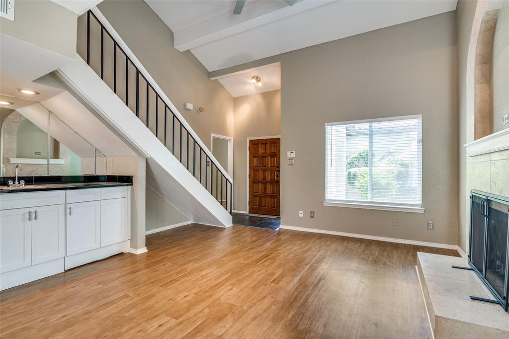 18040 Midway Road 255 Property Photo 6