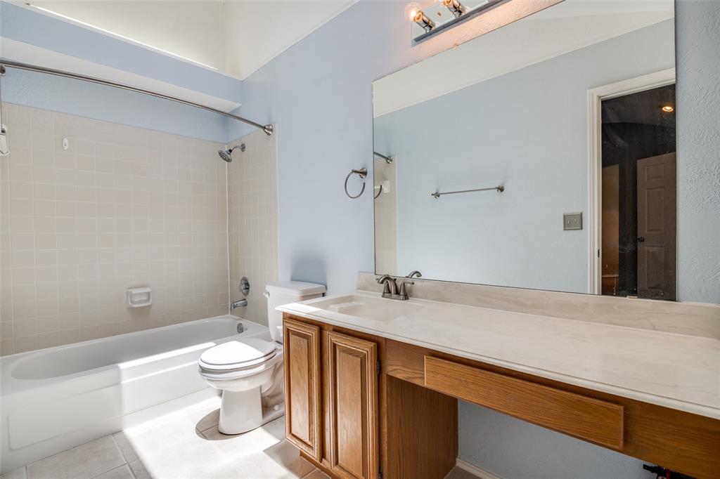 18040 Midway Road 255 Property Photo 24
