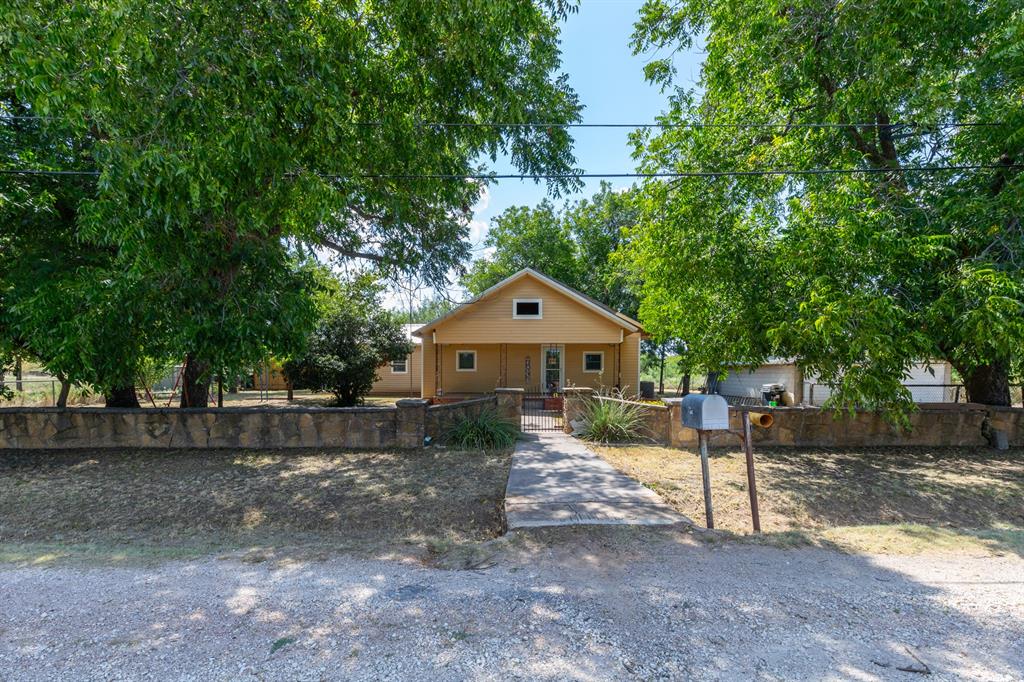 832 Peyton Street Property Photo 2