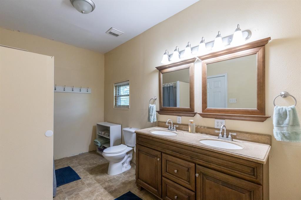 832 Peyton Street Property Photo 13