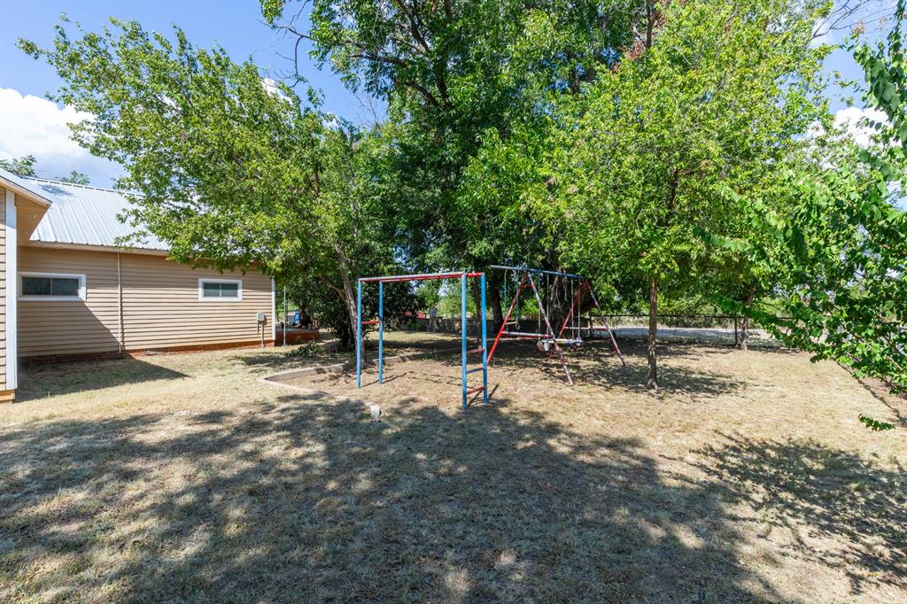 832 Peyton Street Property Photo 23