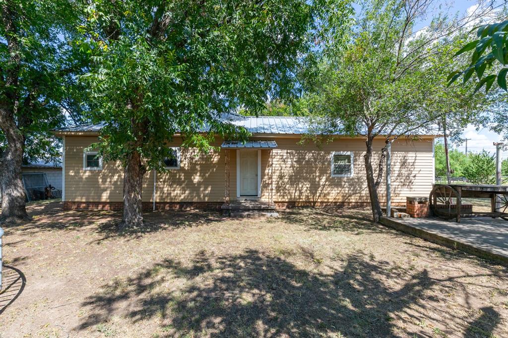 832 Peyton Street Property Photo 24