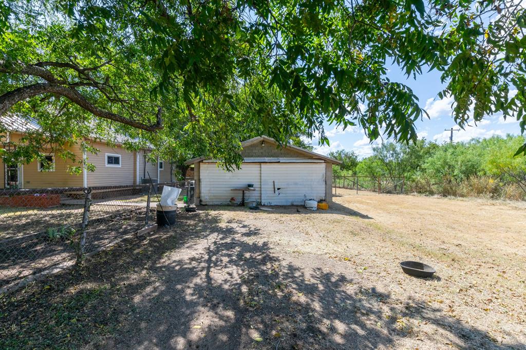 832 Peyton Street Property Photo 30