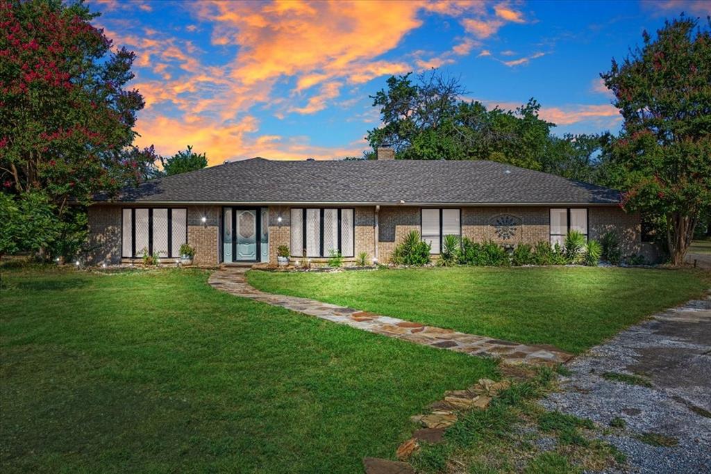 110 Bois D Arc Street Property Photo 1