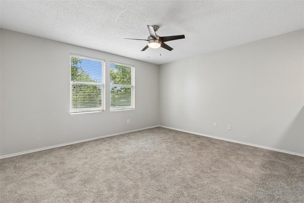 2901 Montague Trail Property Photo 28