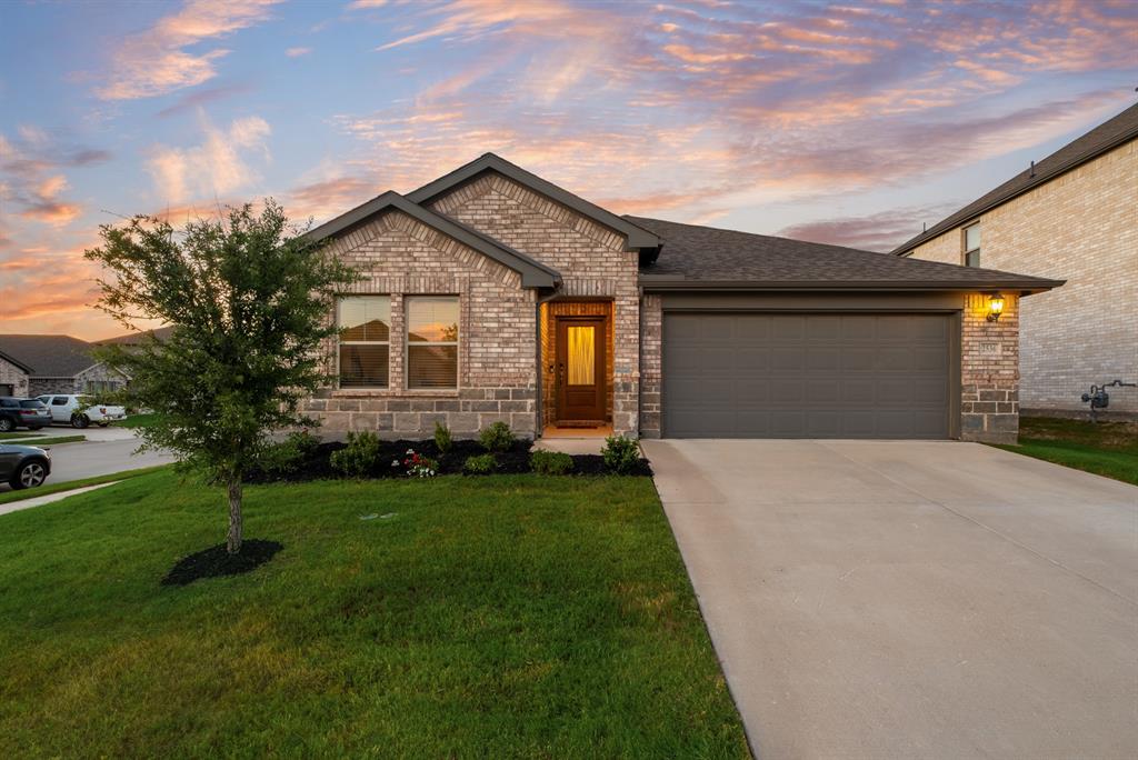 2536 Peoria Drive Property Photo 1
