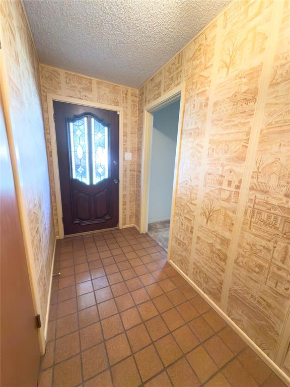 2117 Oakwood Lane Property Photo 3