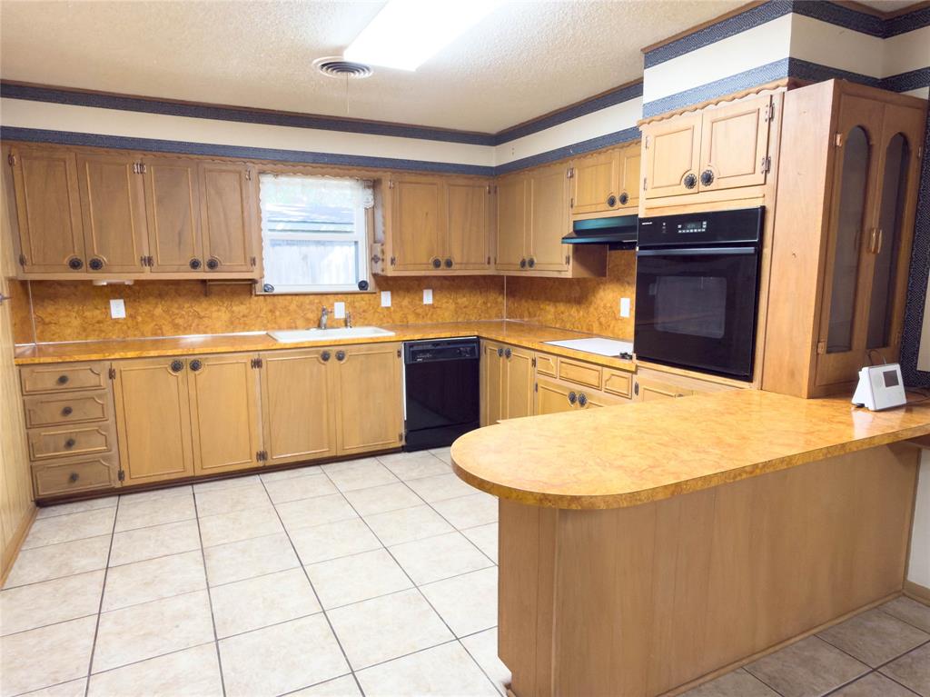 2117 Oakwood Lane Property Photo 10