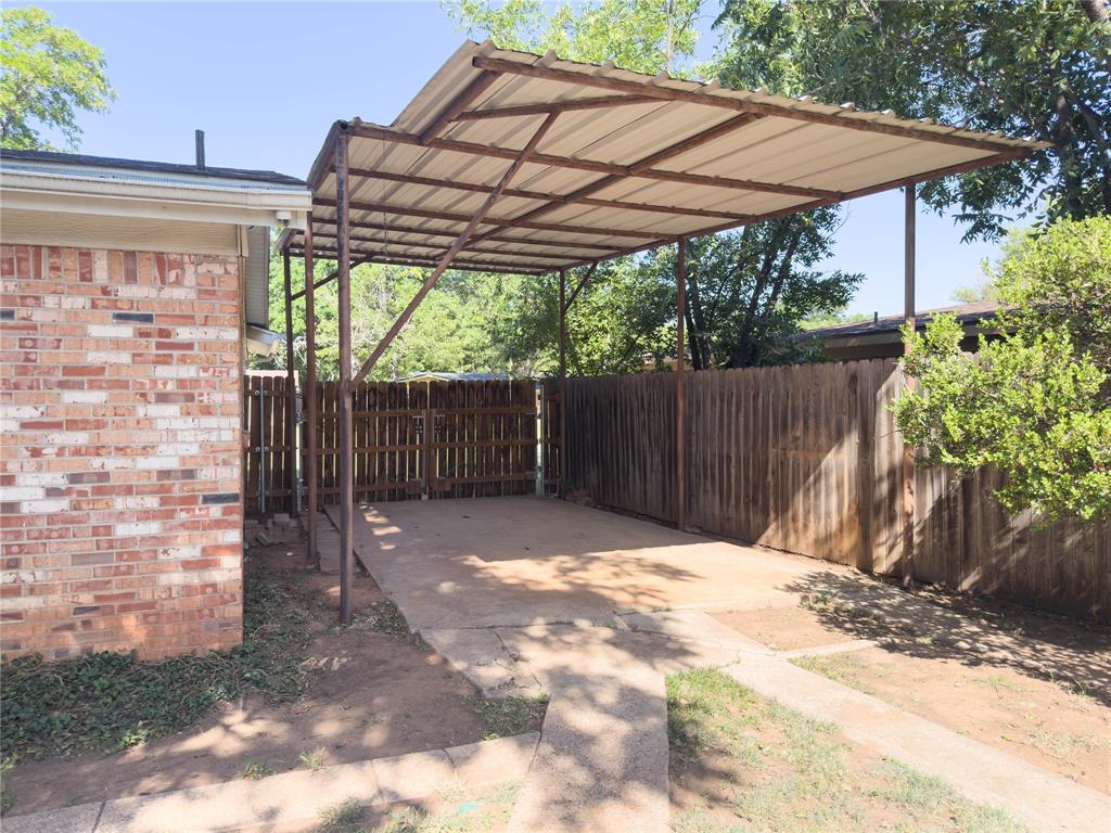 2117 Oakwood Lane Property Photo 13