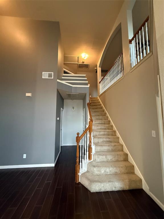 9702 Windy Hollow Drive Property Photo 6