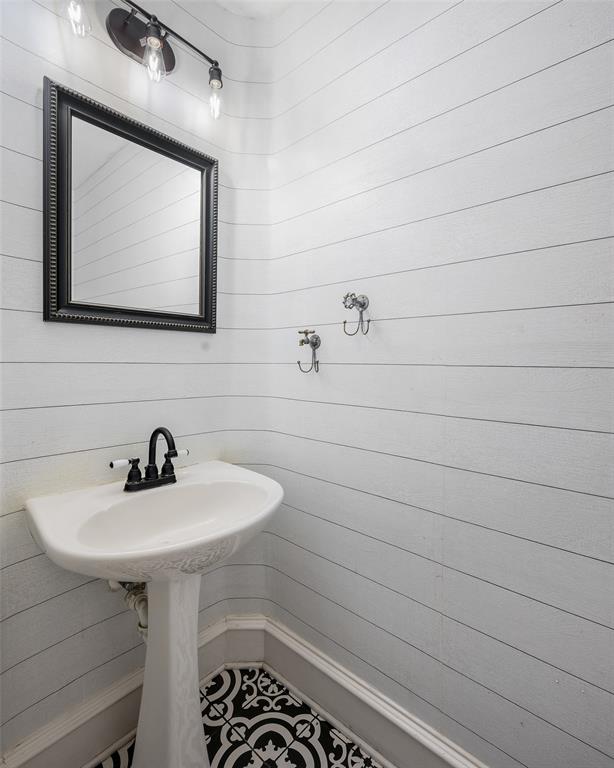 3208 Oak Meadow Drive Property Photo 16