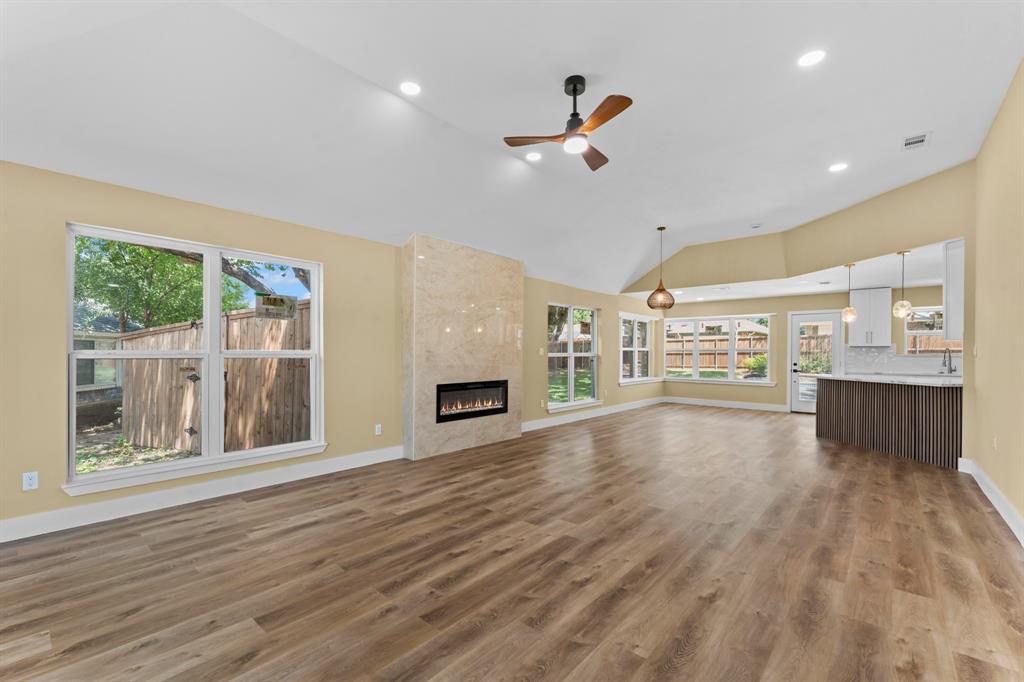 2113 Cedarwood Drive Property Photo 3