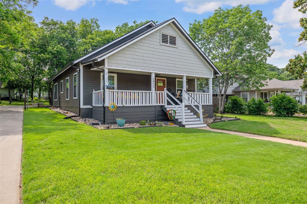 2832 Forest Avenue Property Photo 1