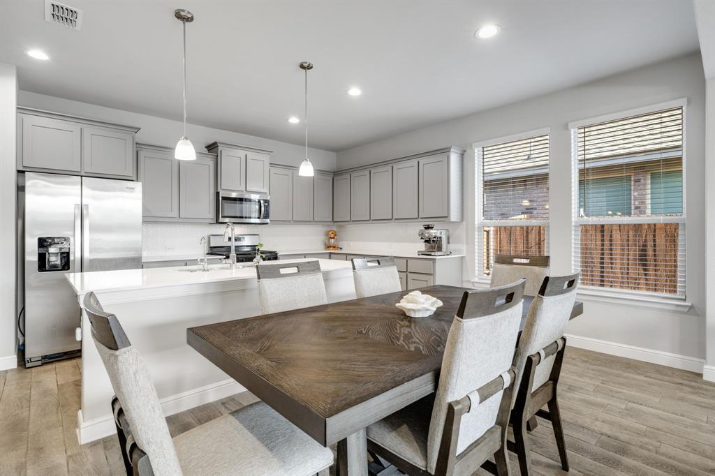 14633 Caelum Drive Property Photo 4