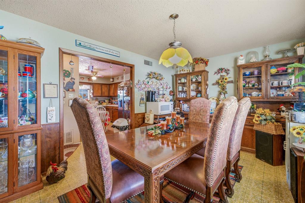 1642 Salesville Road Property Photo 12