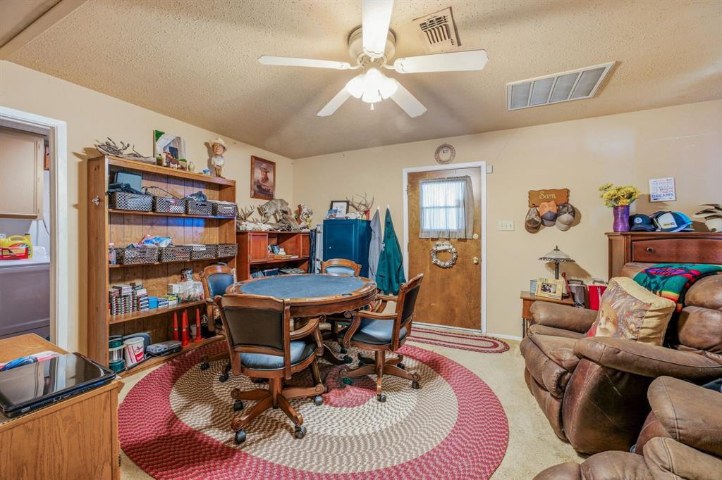 1642 Salesville Road Property Photo 21