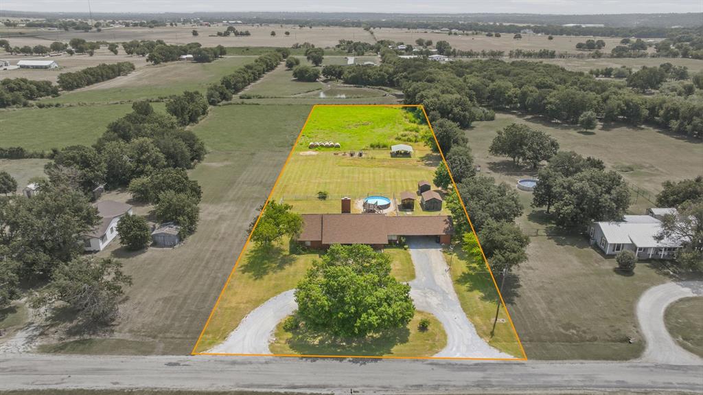 1642 Salesville Road Property Photo 32