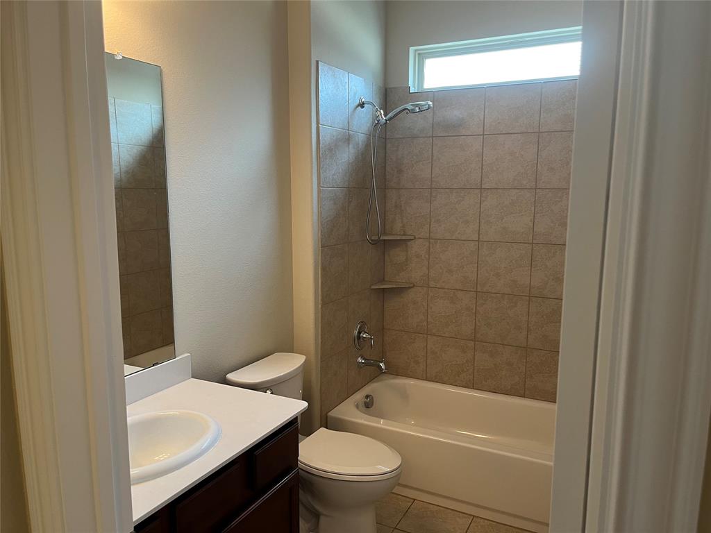 317 Bird Creek Property Photo 5