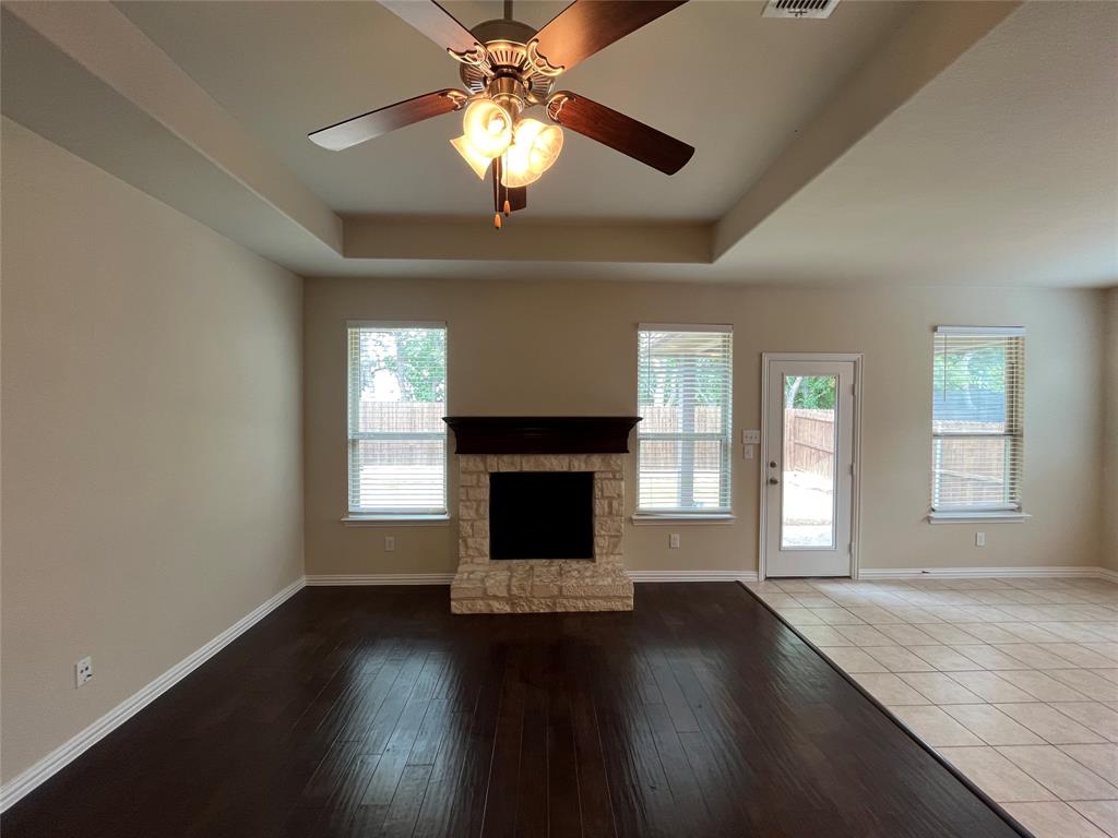 317 Bird Creek Property Photo 6