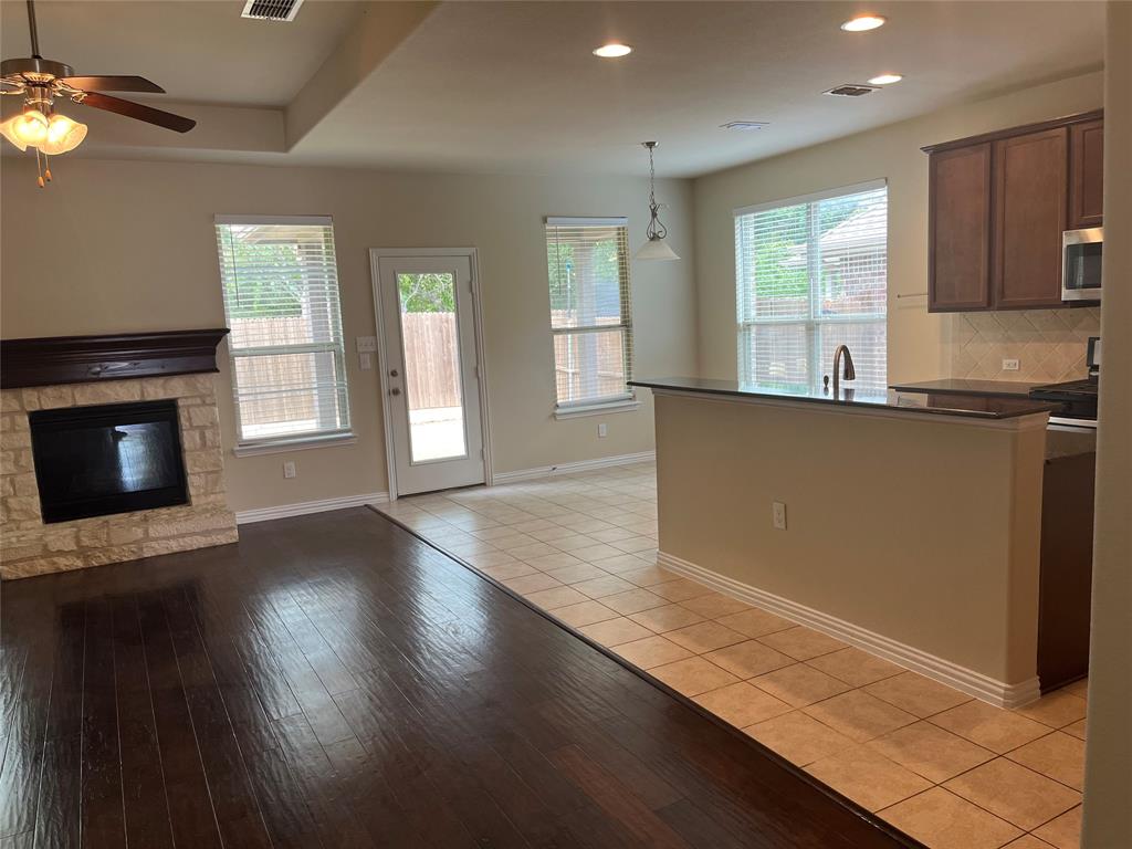 317 Bird Creek Property Photo 8