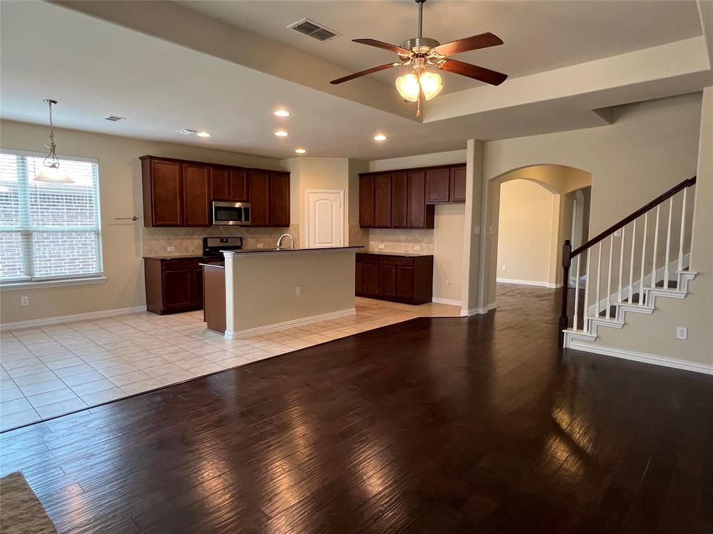 317 Bird Creek Property Photo 11