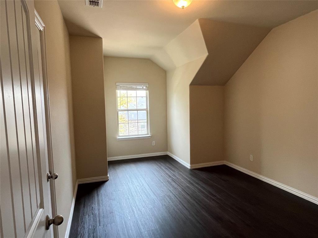 317 Bird Creek Property Photo 25