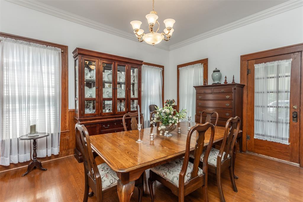 1118 S Lindsay Street Property Photo 16