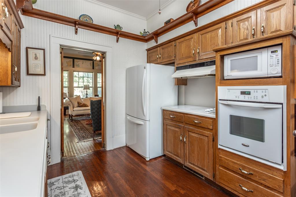 1118 S Lindsay Street Property Photo 19