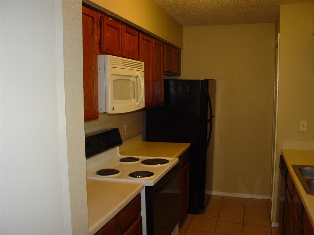 9605 Walnut Street 12104 Property Photo 5