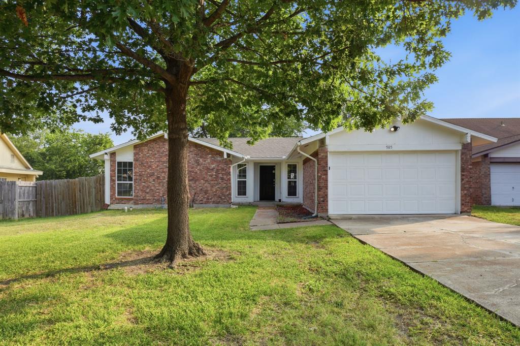 705 Via Avenida Property Photo 1