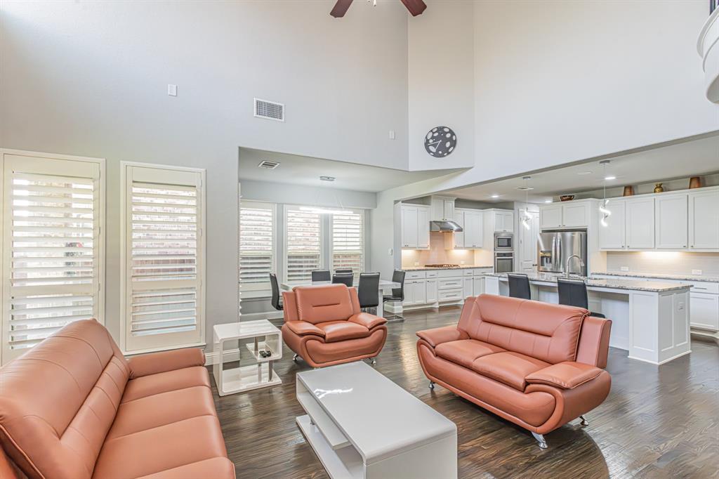 2517 Saffire Way Property Photo 14
