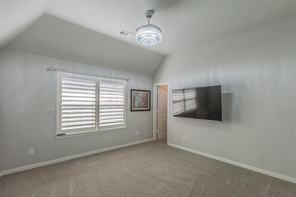 2517 Saffire Way Property Photo 35