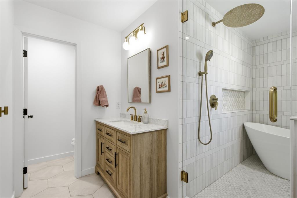 2202 Custer Parkway Property Photo 16