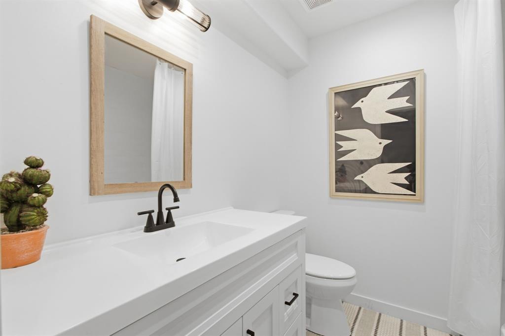 2202 Custer Parkway Property Photo 23