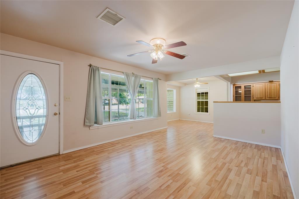 649 E Short Avenue Property Photo 4