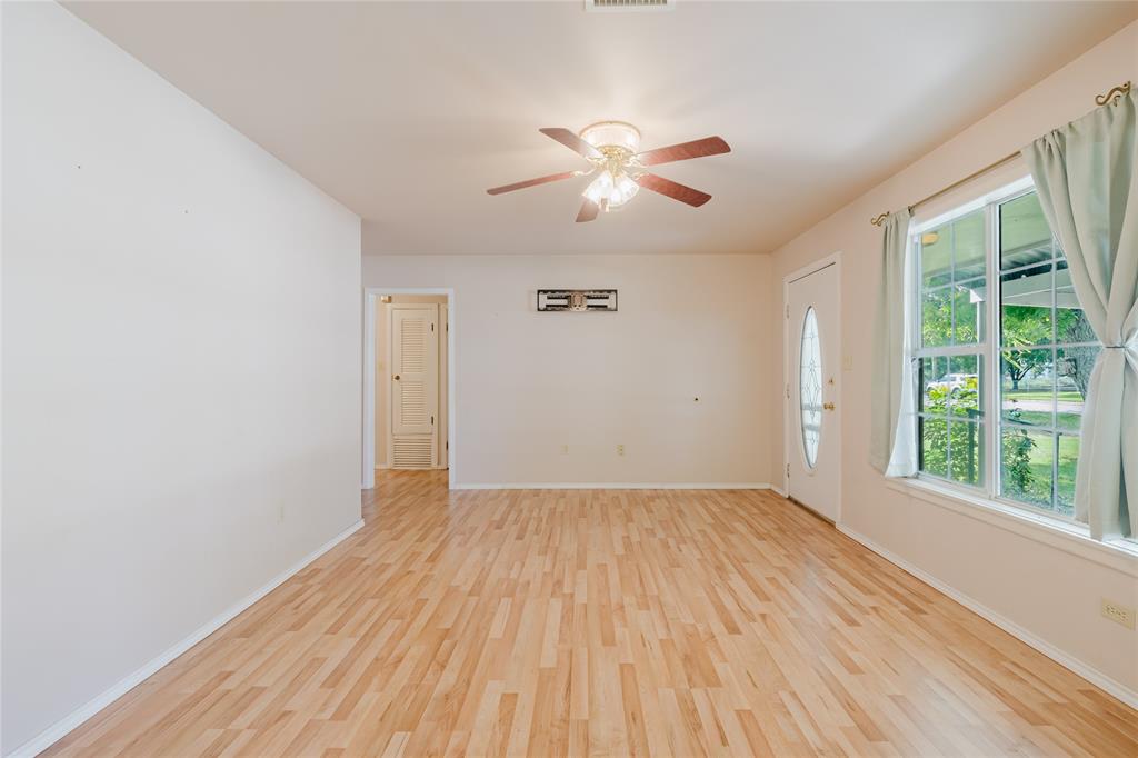 649 E Short Avenue Property Photo 5