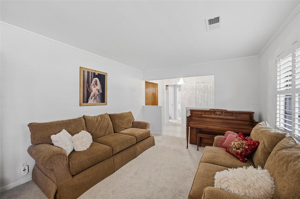 4705 Comita Avenue Property Photo 6