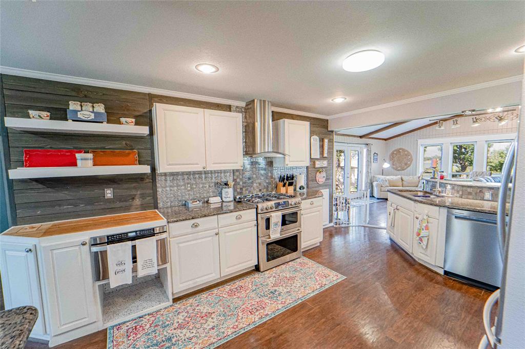 9250 County Road 204 Property Photo 6