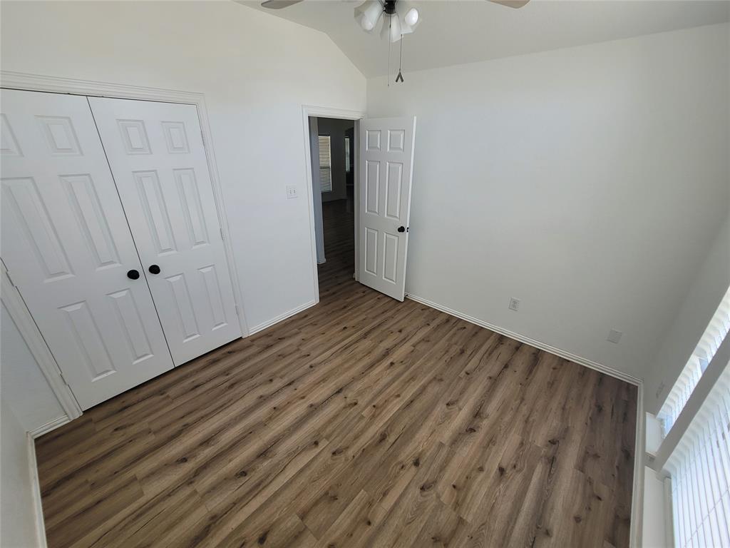 205 Willow Creek Drive Property Photo 15