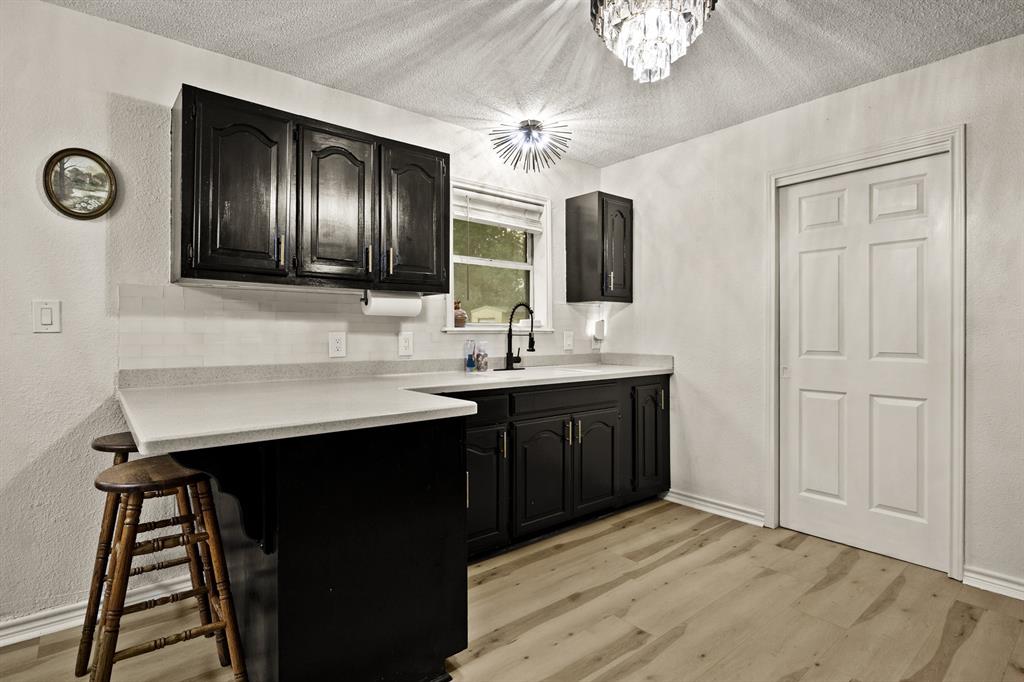 419 County Road 4164 Property Photo 13