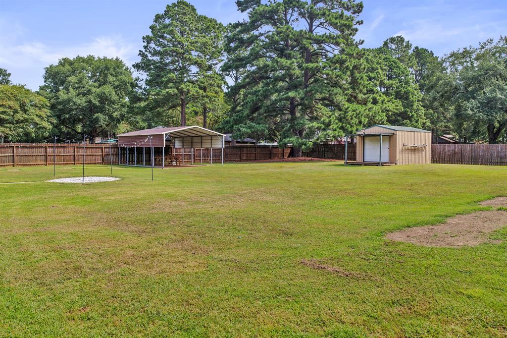 419 County Road 4164 Property Photo 35