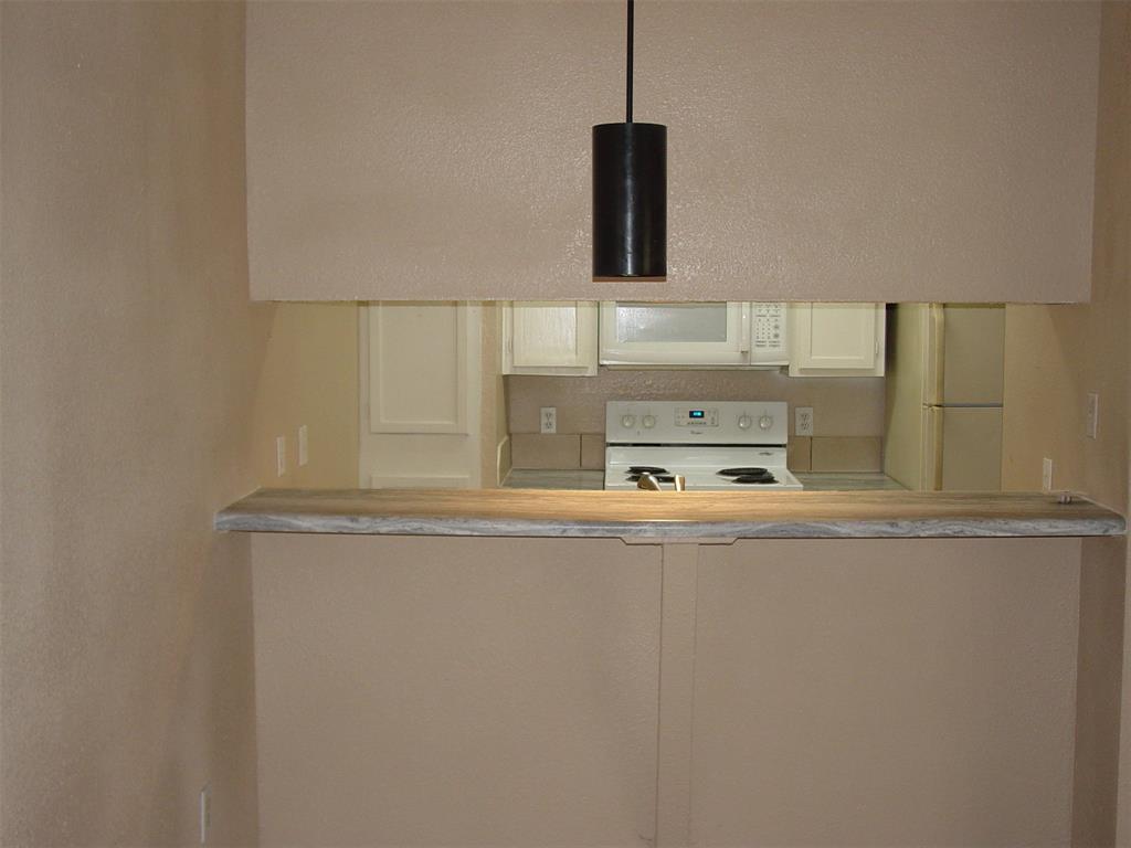 9609 Walnut Street 10104 Property Photo 3