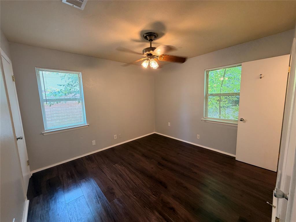 825 Bryan Drive Property Photo 5