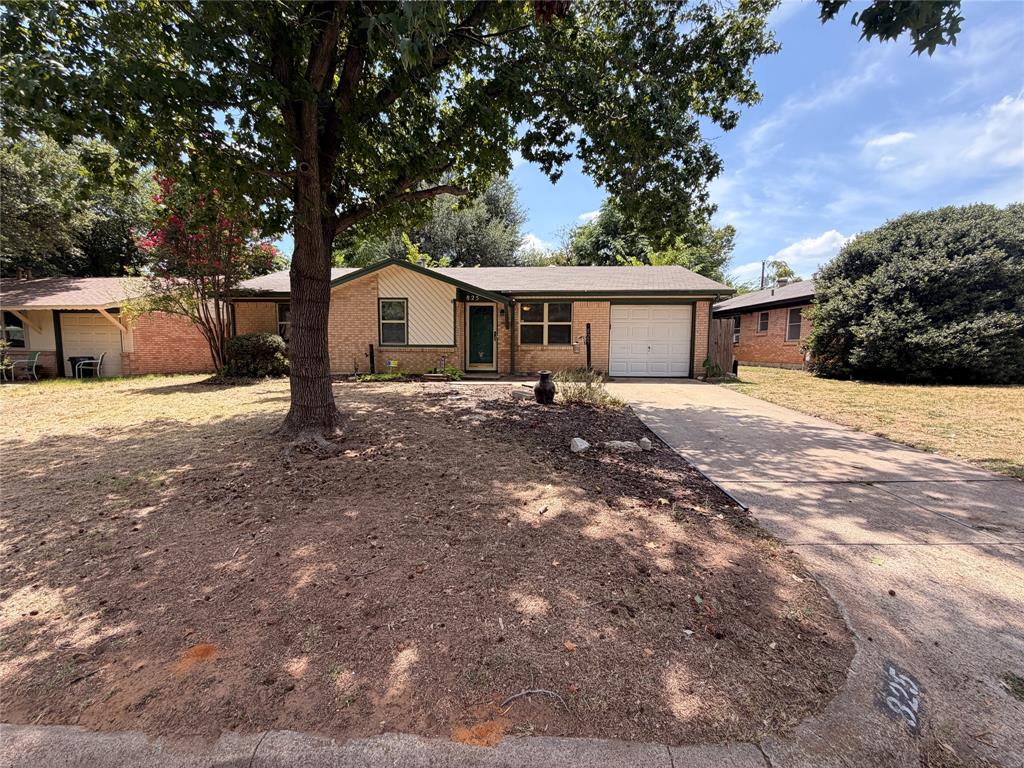 825 Bryan Drive Property Photo 13