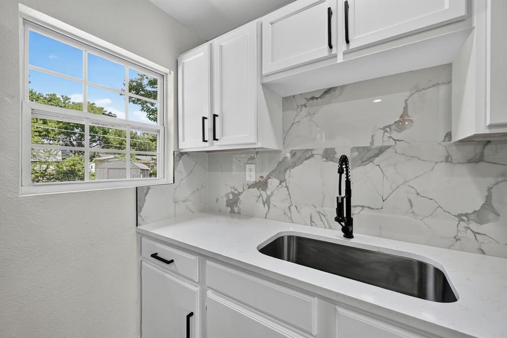 1022 Denton Drive Property Photo 17