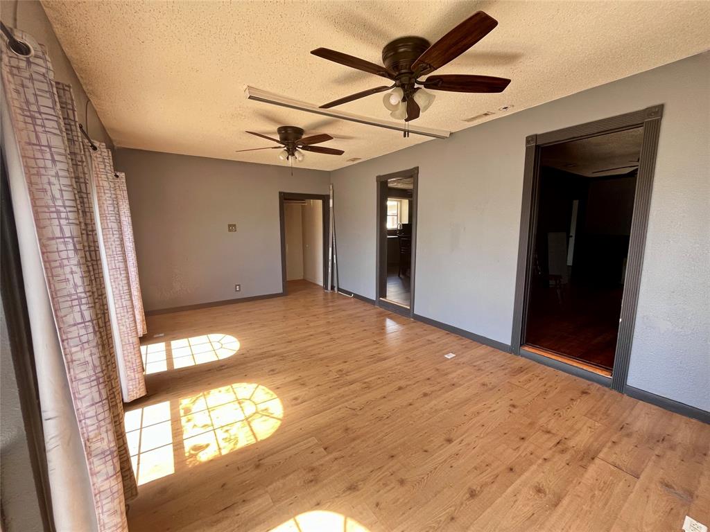 706 Early Boulevard Property Photo 6
