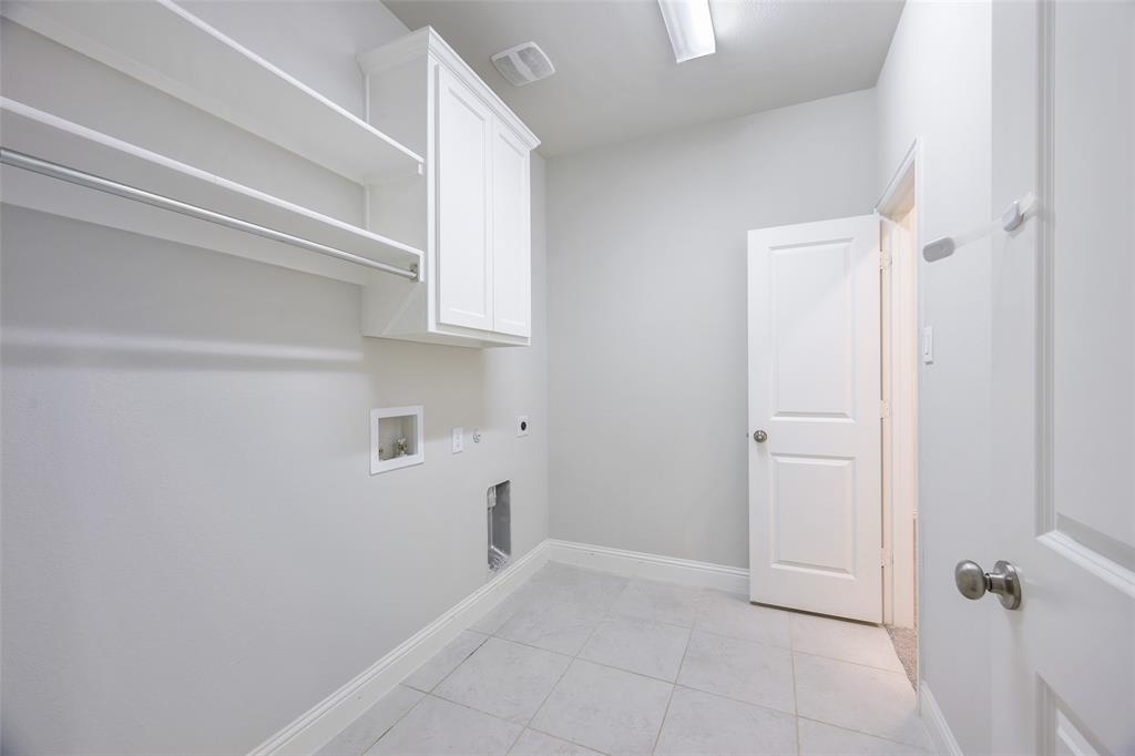 9724 Excursion Drive Property Photo 16