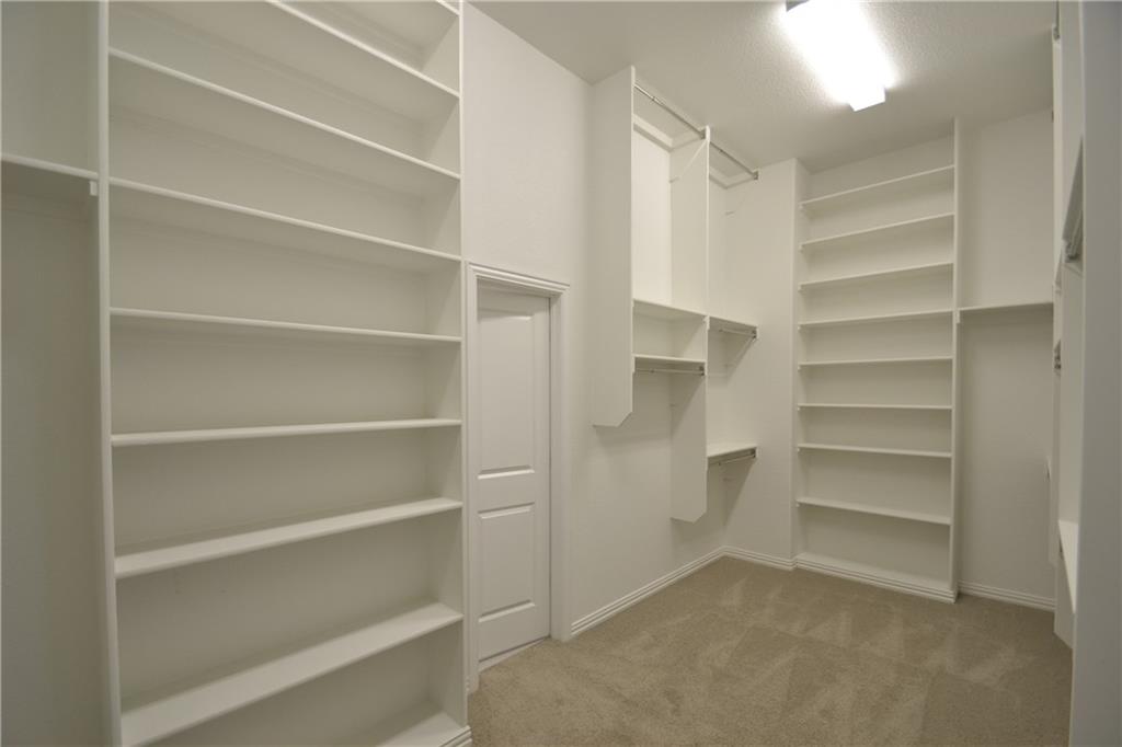 9724 Excursion Drive Property Photo 17