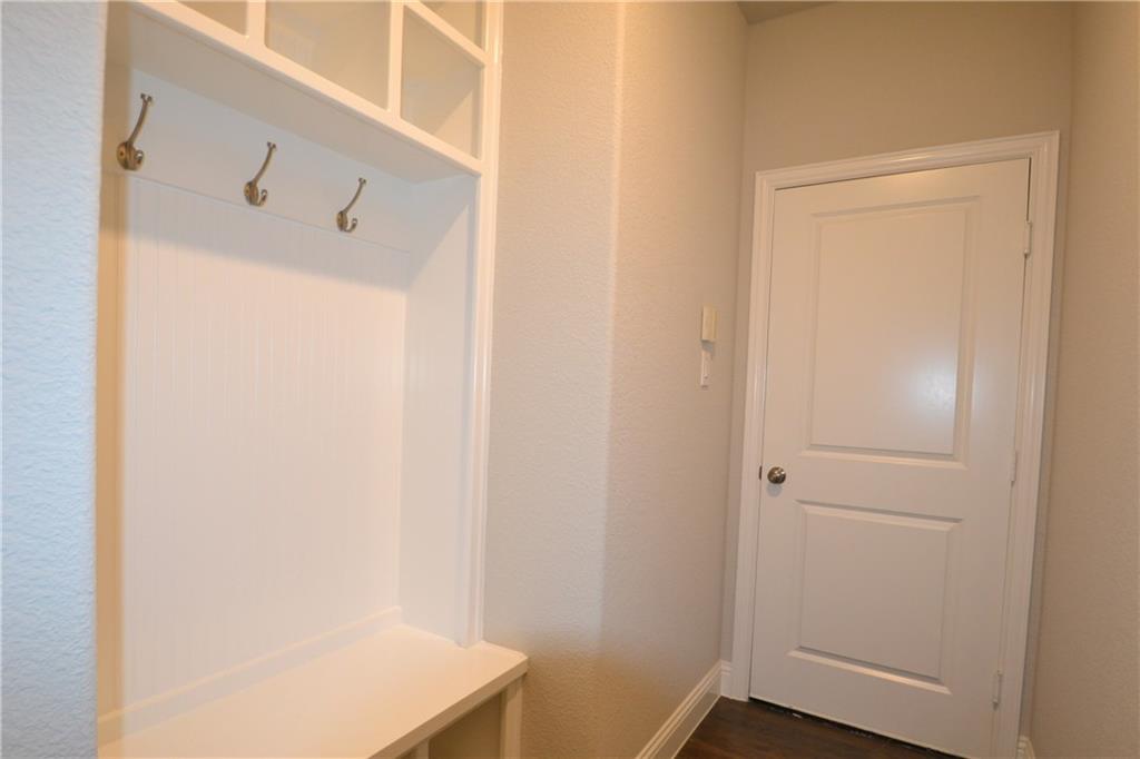 9724 Excursion Drive Property Photo 23